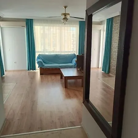 Havuz Olanagi Sunan Huzurlu Guzel Bir Site * Antalya